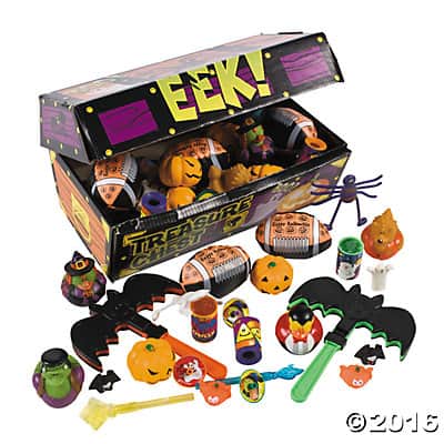 deluxe-halloween-treasure-chest-toy-assortment-25_2322a